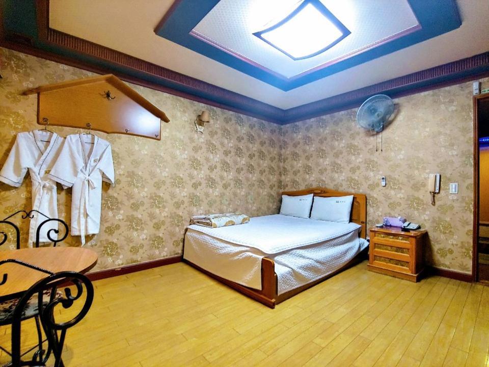 Alps Motel Пусан Экстерьер фото
